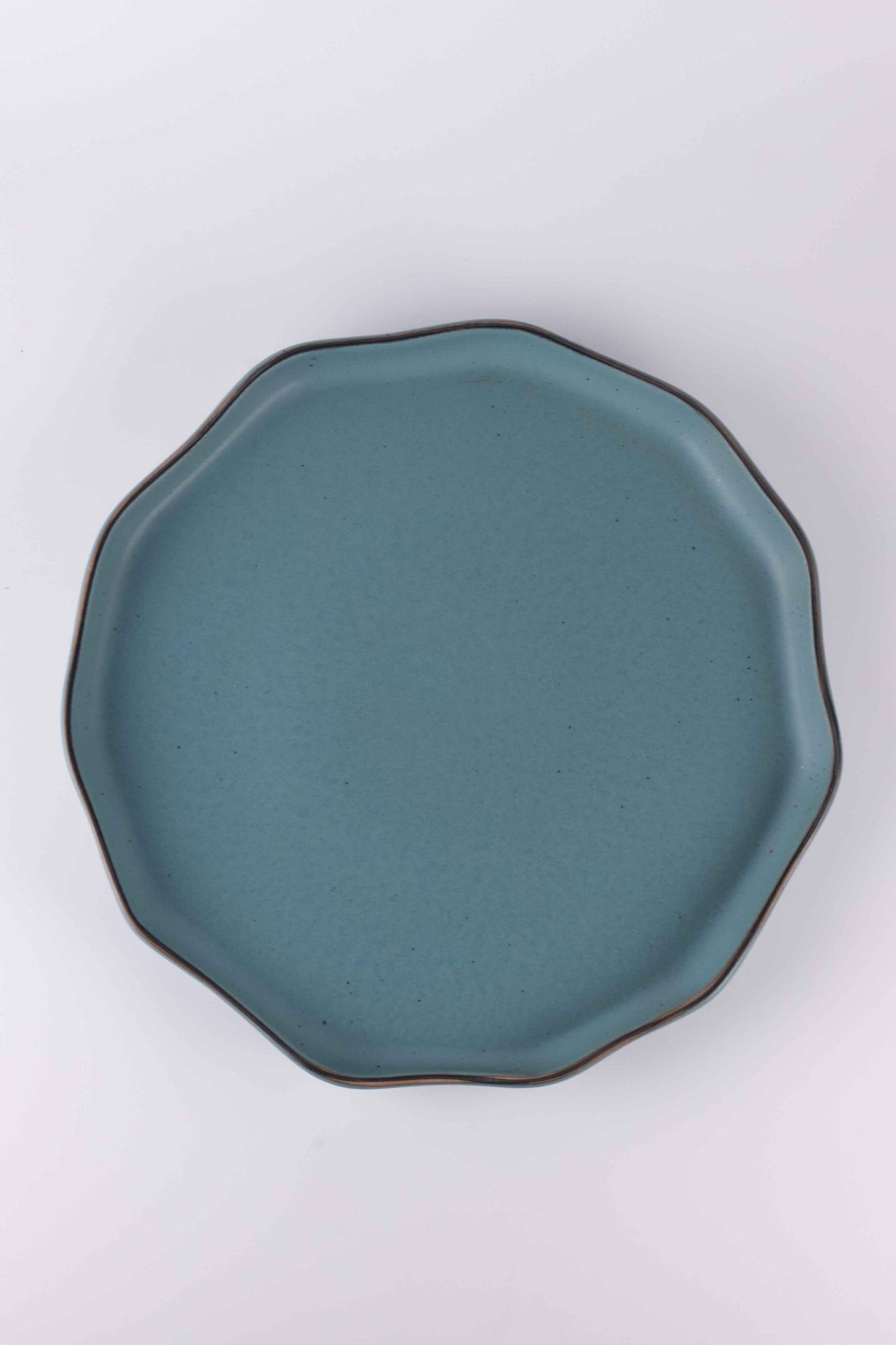 Luna Crest Plates